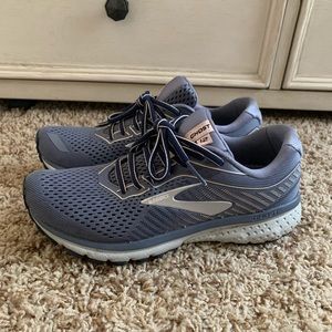 Brooks Ghost 12 - Women’s - lightly used